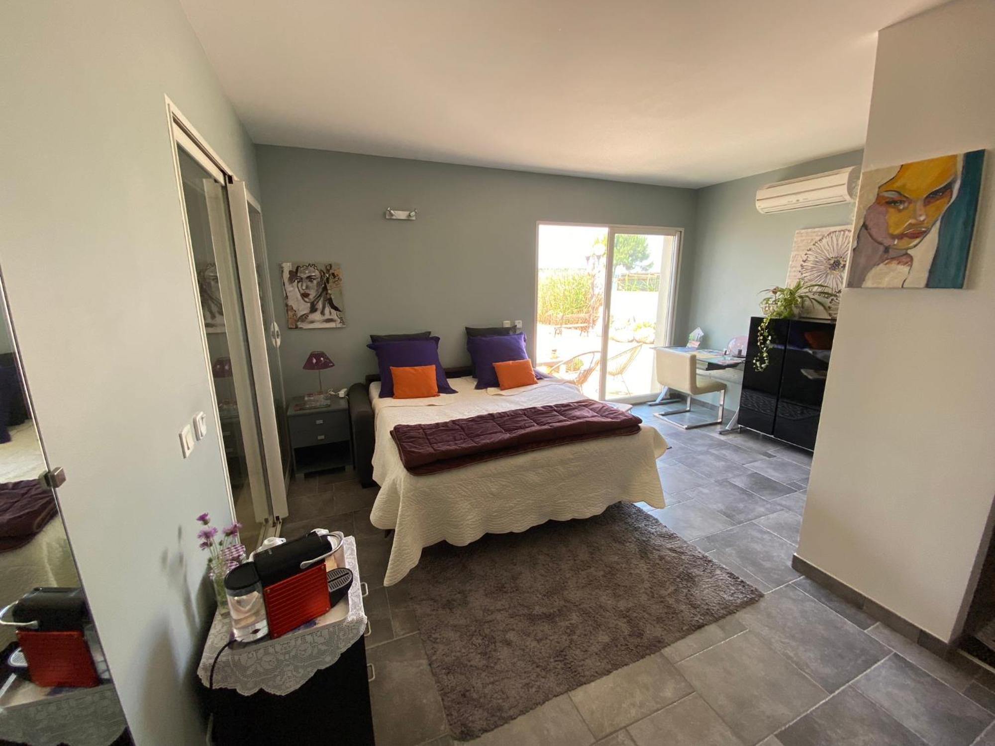 Les Pieds Dans L'Eau Bed & Breakfast Sete Exterior photo