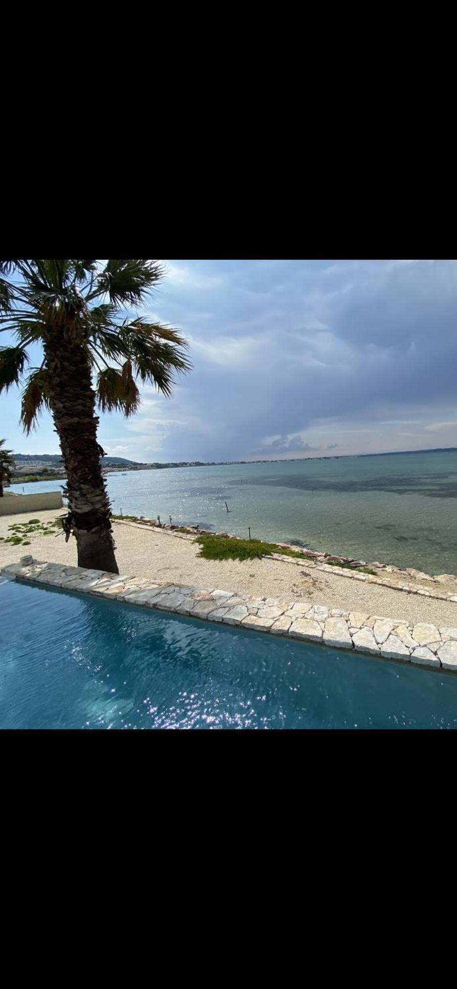 Les Pieds Dans L'Eau Bed & Breakfast Sete Exterior photo