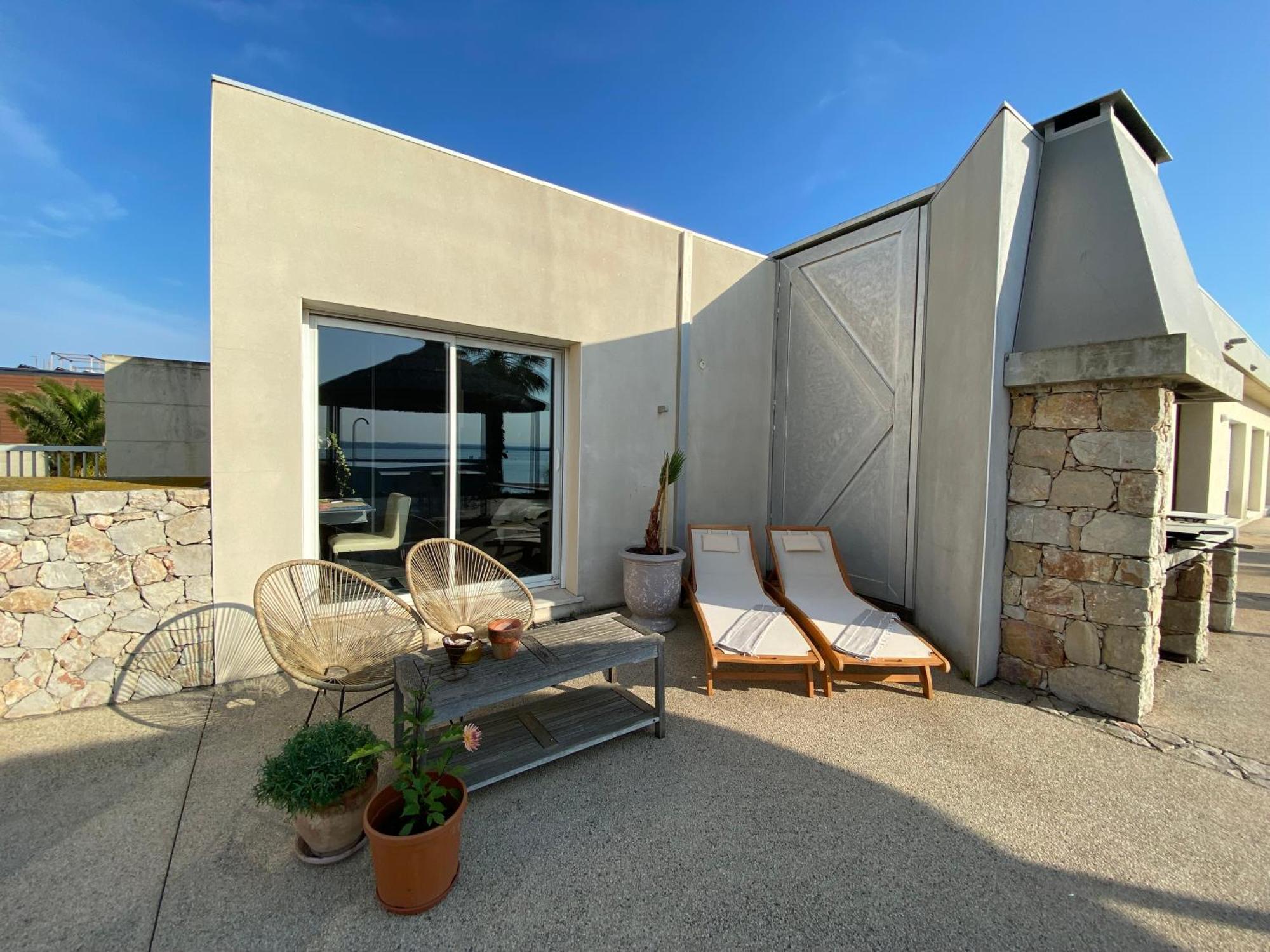 Les Pieds Dans L'Eau Bed & Breakfast Sete Exterior photo