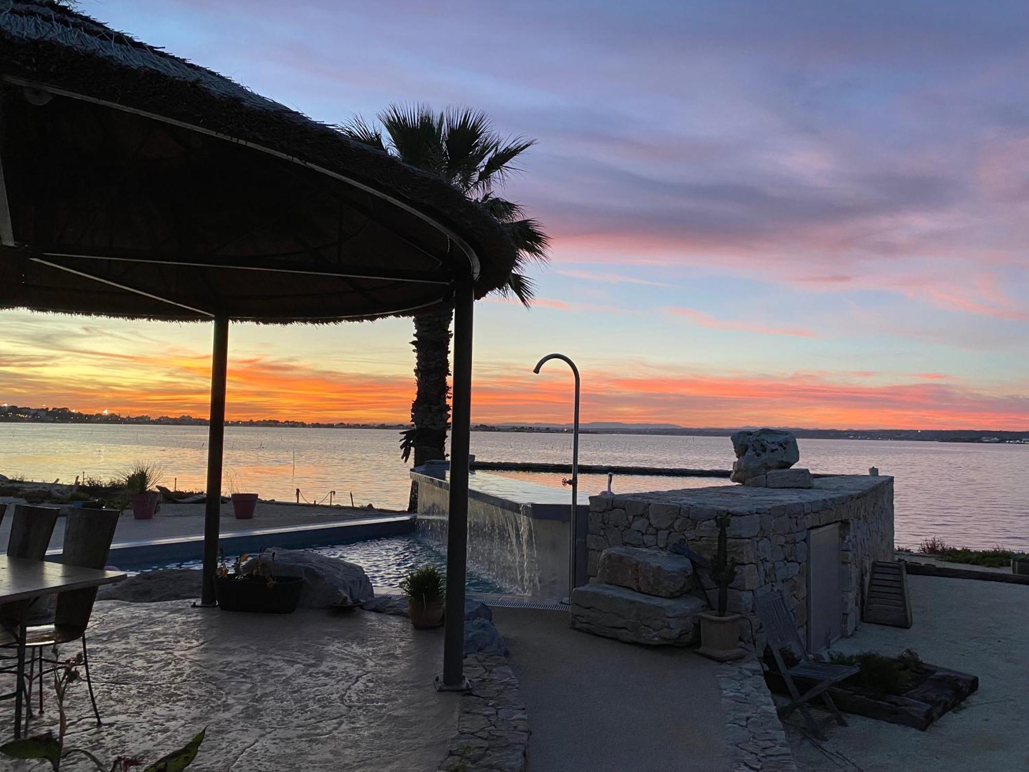 Les Pieds Dans L'Eau Bed & Breakfast Sete Exterior photo